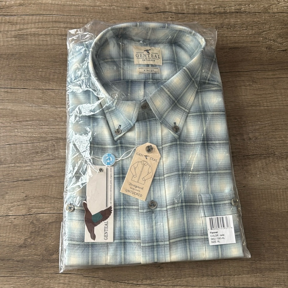 Men’s Genteal Performance Flannel Button Down